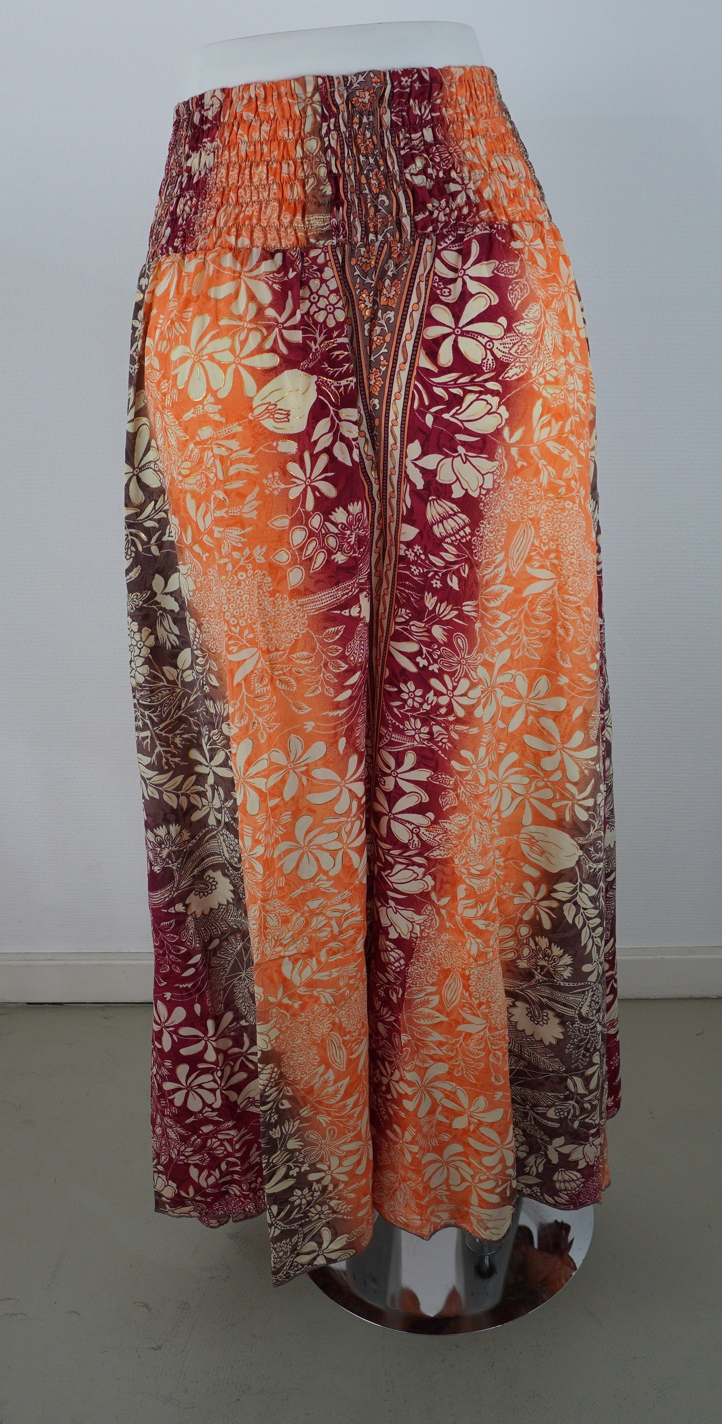 Palazzo Hose – Seide & Viskose | Floraler Boho-Print in Orange/Bordeaux