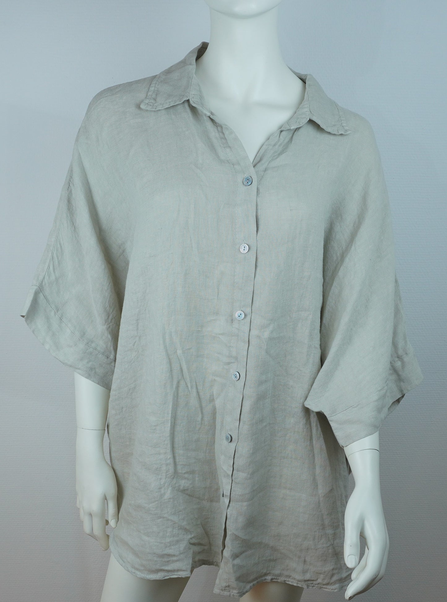 Leinenbluse Beige – Knopfleiste, Locker Fallend, Oversize Sommerlook