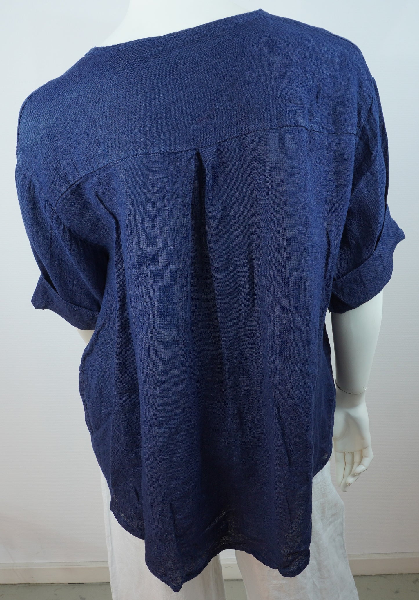 Oversize Leinenbluse 100% Leinen – mit dekorativem Statement-Knopf, Navy