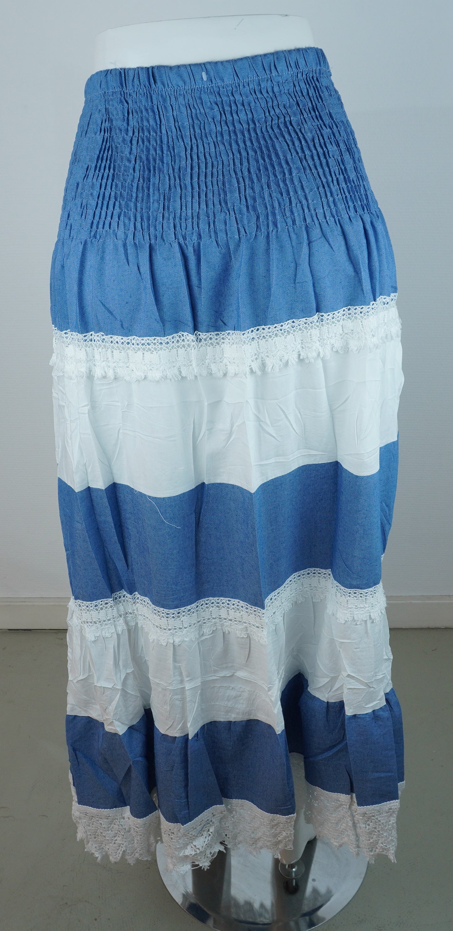 Boho-Stufenrock mit Spitze – Blau/Weiß