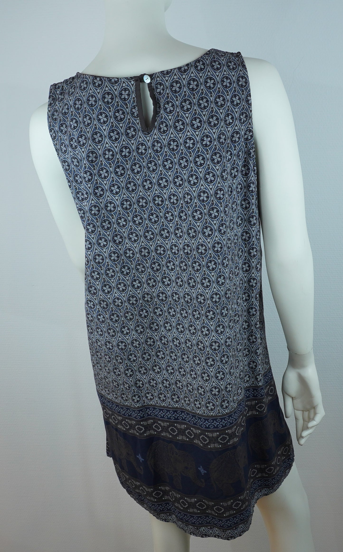 Kleid mit Ethno-Muster / 100% Viskose – Navy/Dunkelblau