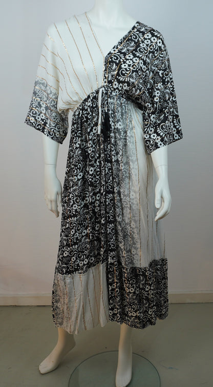 Boho Maxi Kleid – Schwarz/Weiß/Gold Mix