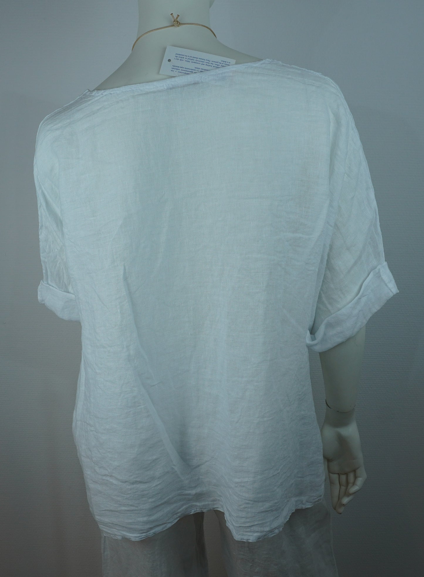Leinen-Oberteil Weiß mit Boho-Kette – Kurzarm, Locker, Sommer-Set
