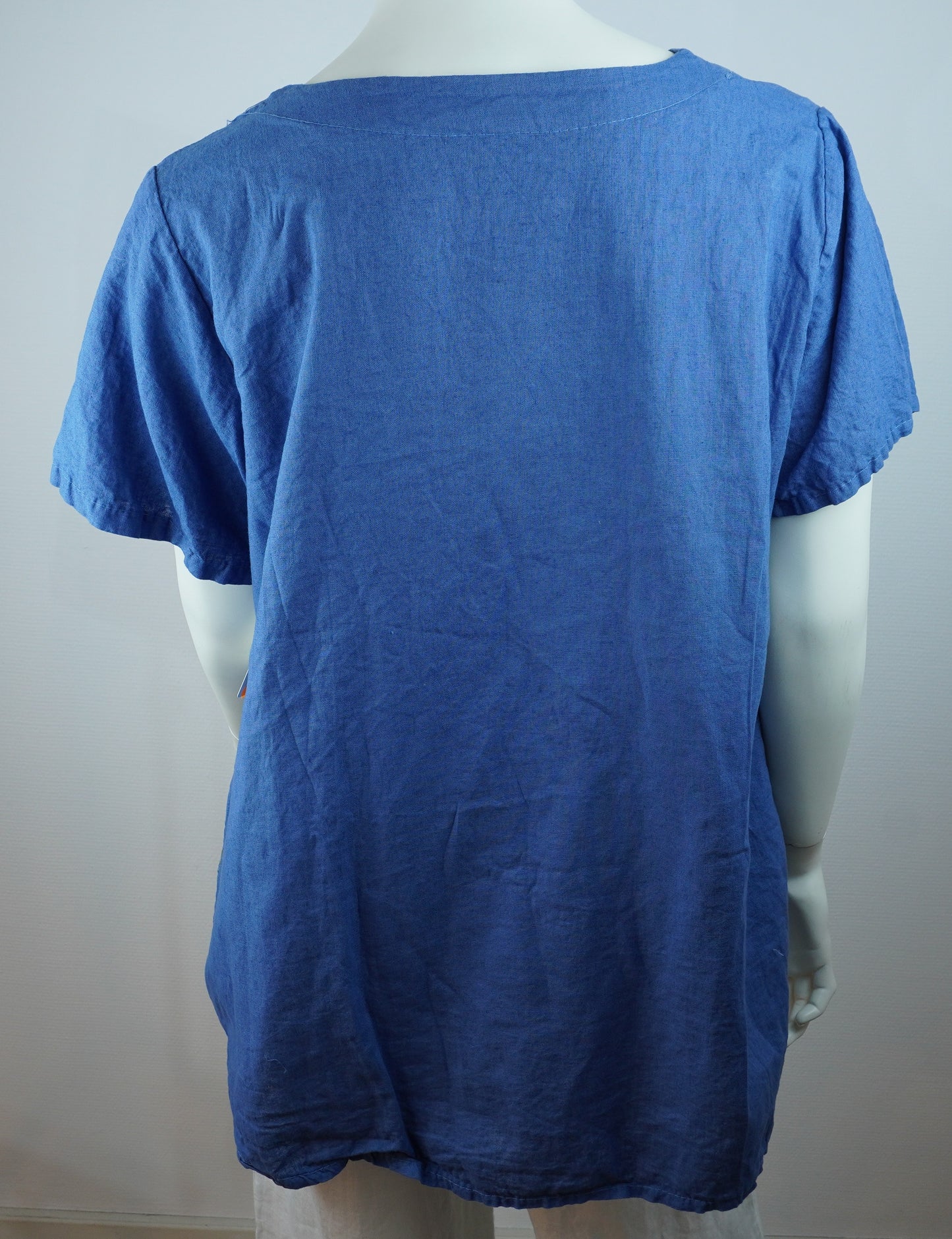 Leinen-Shirt Royalblau mit Patchwork-Druck – Kurzarm, Fronttasche, Boho