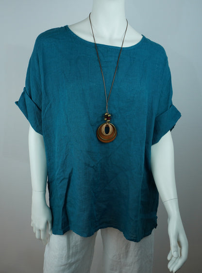 Leinen-Oberteil Smaragdteal mit Holzkette – Kurzarm, Seitenschlitze, Sommer-Set