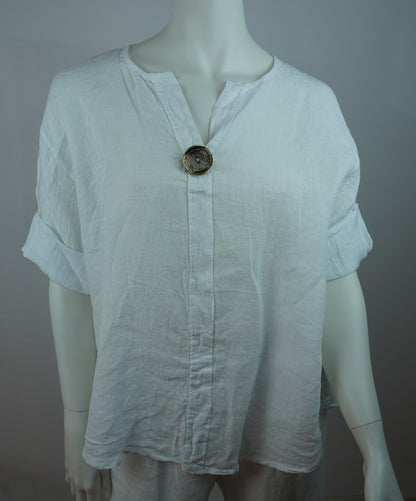 Oversize Leinenbluse 100% Leinen weiß – mit dekorativem Statement-Knopf