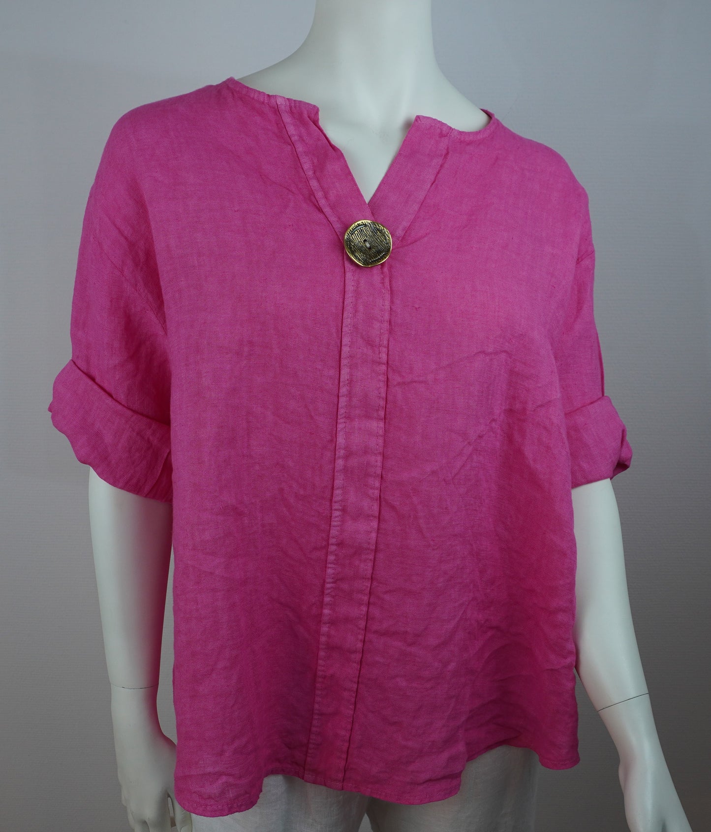 Oversize Leinenbluse 100% Leinen – mit dekorativem Statement-Knopf, Fuchsia