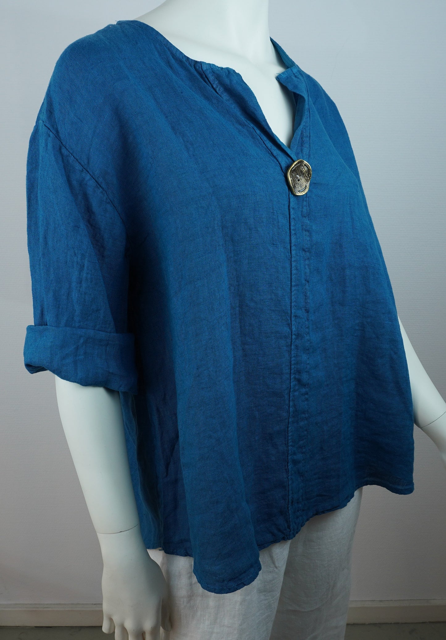 Oversize Leinenbluse 100% Leinen – mit dekorativem Statement-Knopf, Petrol