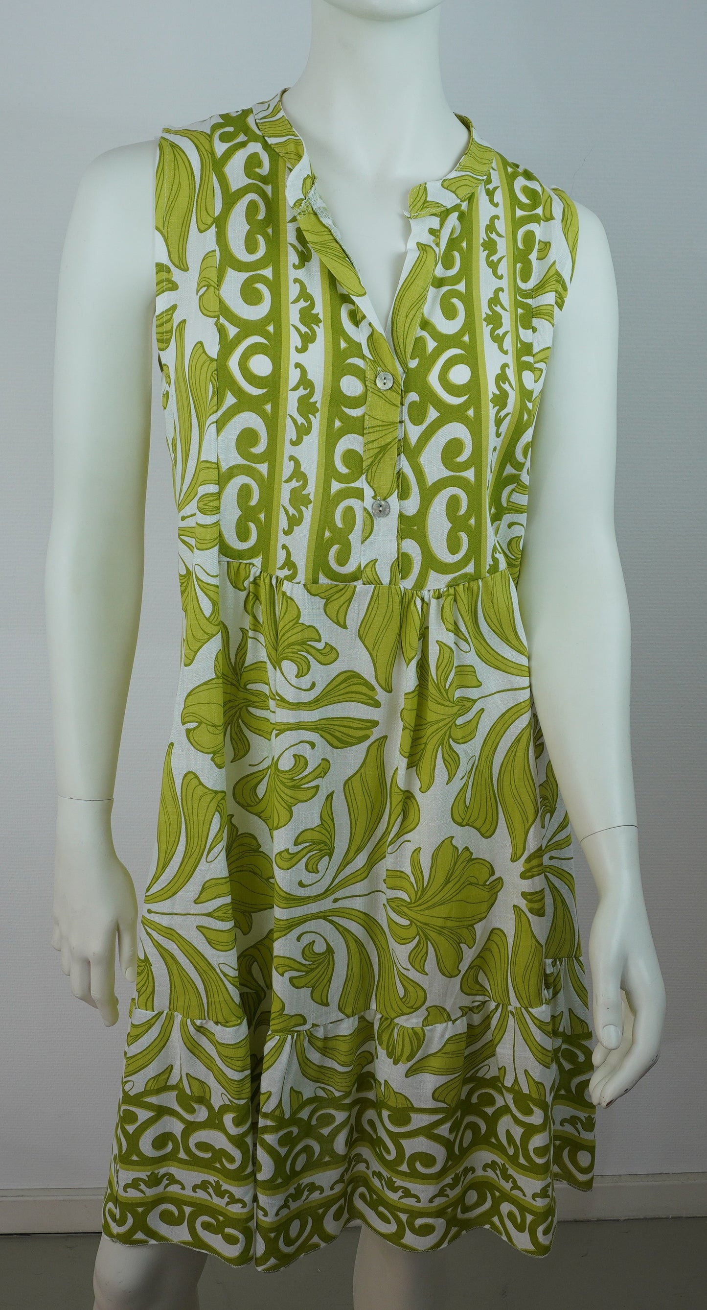 Sommerkleid 100% Viskose – Weiß mit grünem Boho-Print, ärmellos, Knopfleiste