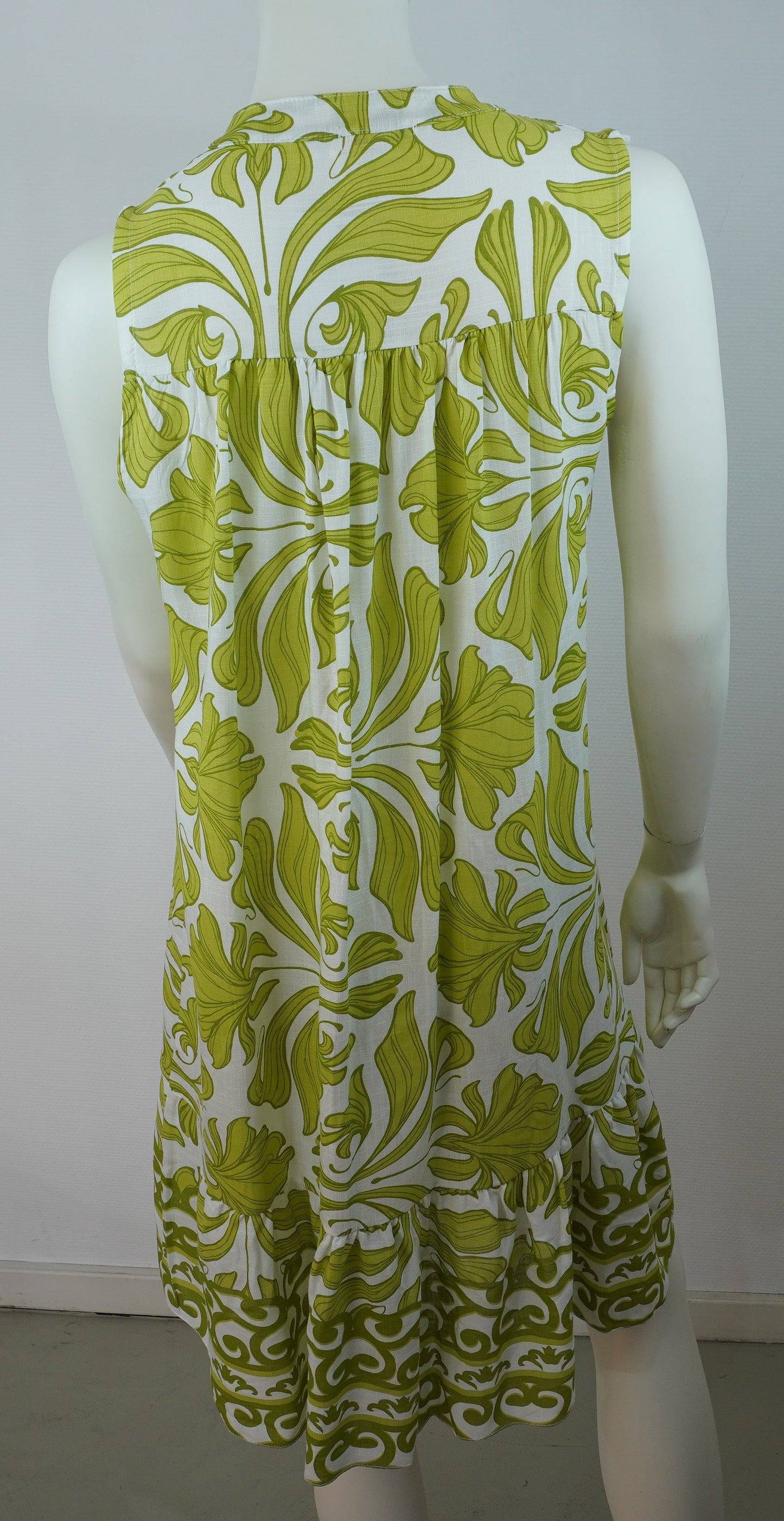 Sommerkleid 100% Viskose – Weiß mit grünem Boho-Print, ärmellos, Knopfleiste