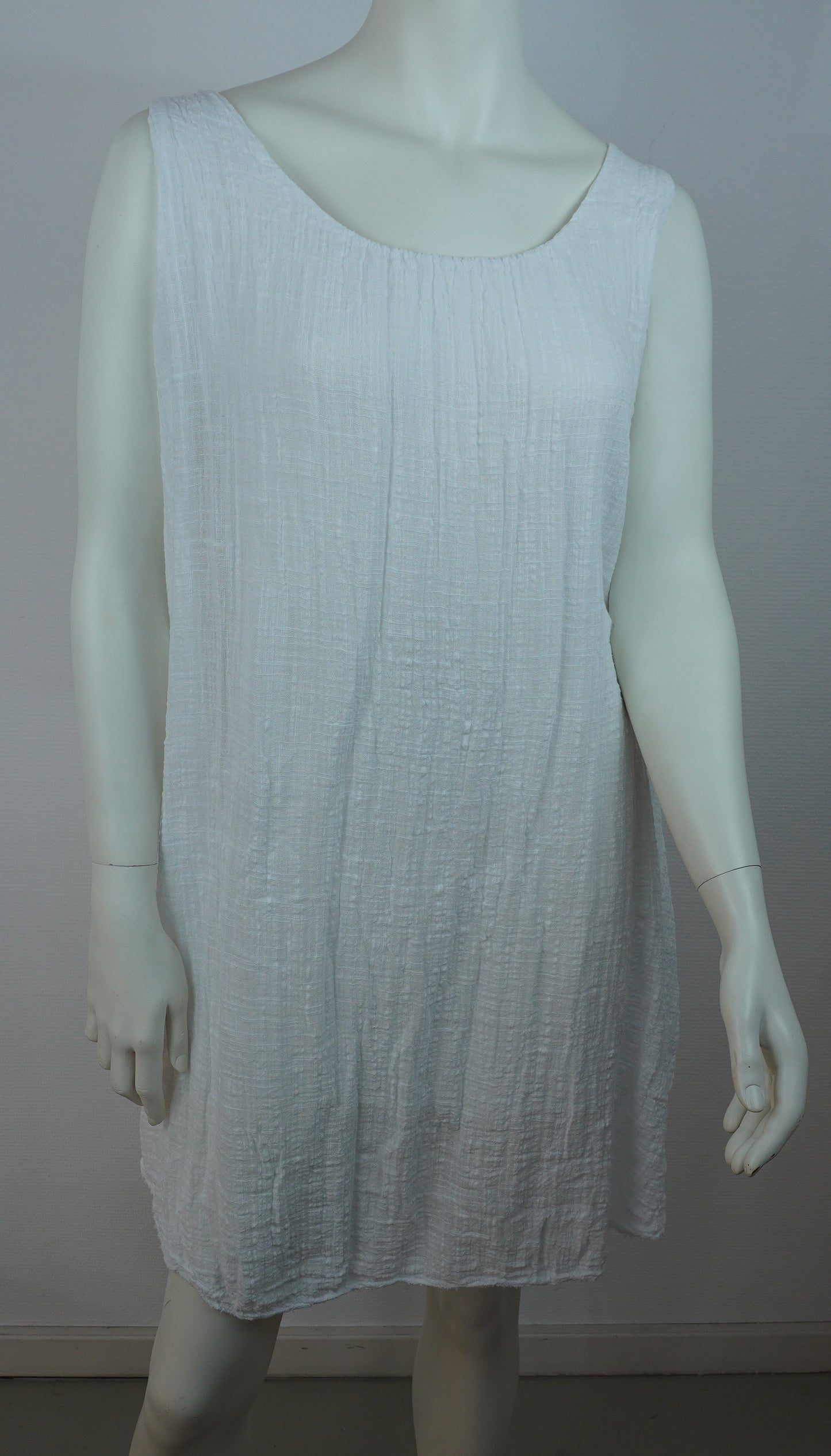 Sommerkleid 100% Baumwolle – Weiß, ärmellos, Crinkle-Look