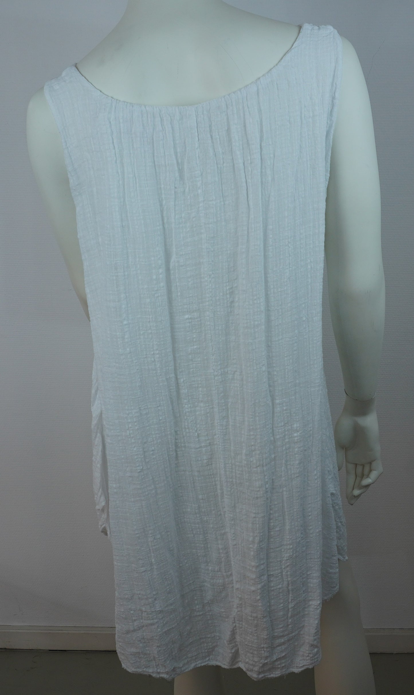 Sommerkleid 100% Baumwolle – Weiß, ärmellos, Crinkle-Look
