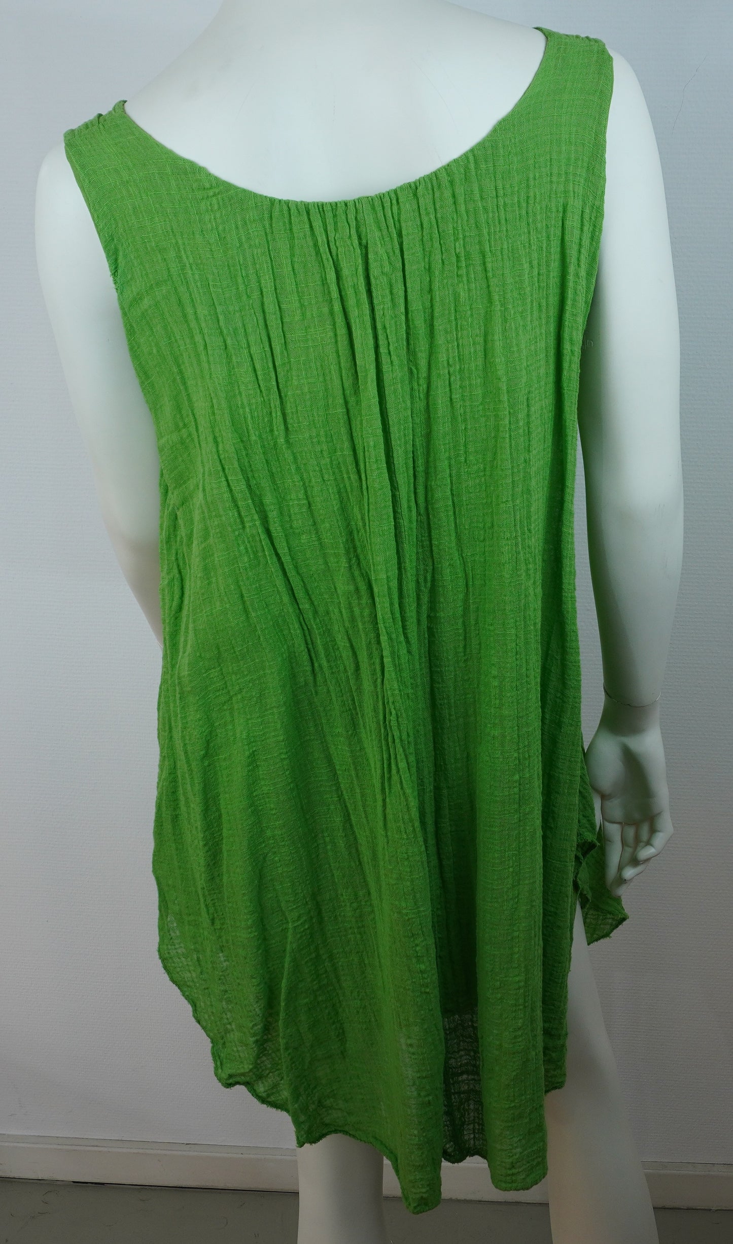 Sommerkleid 100% Baumwolle – Limettengrün, ärmellos, Crinkle-Look