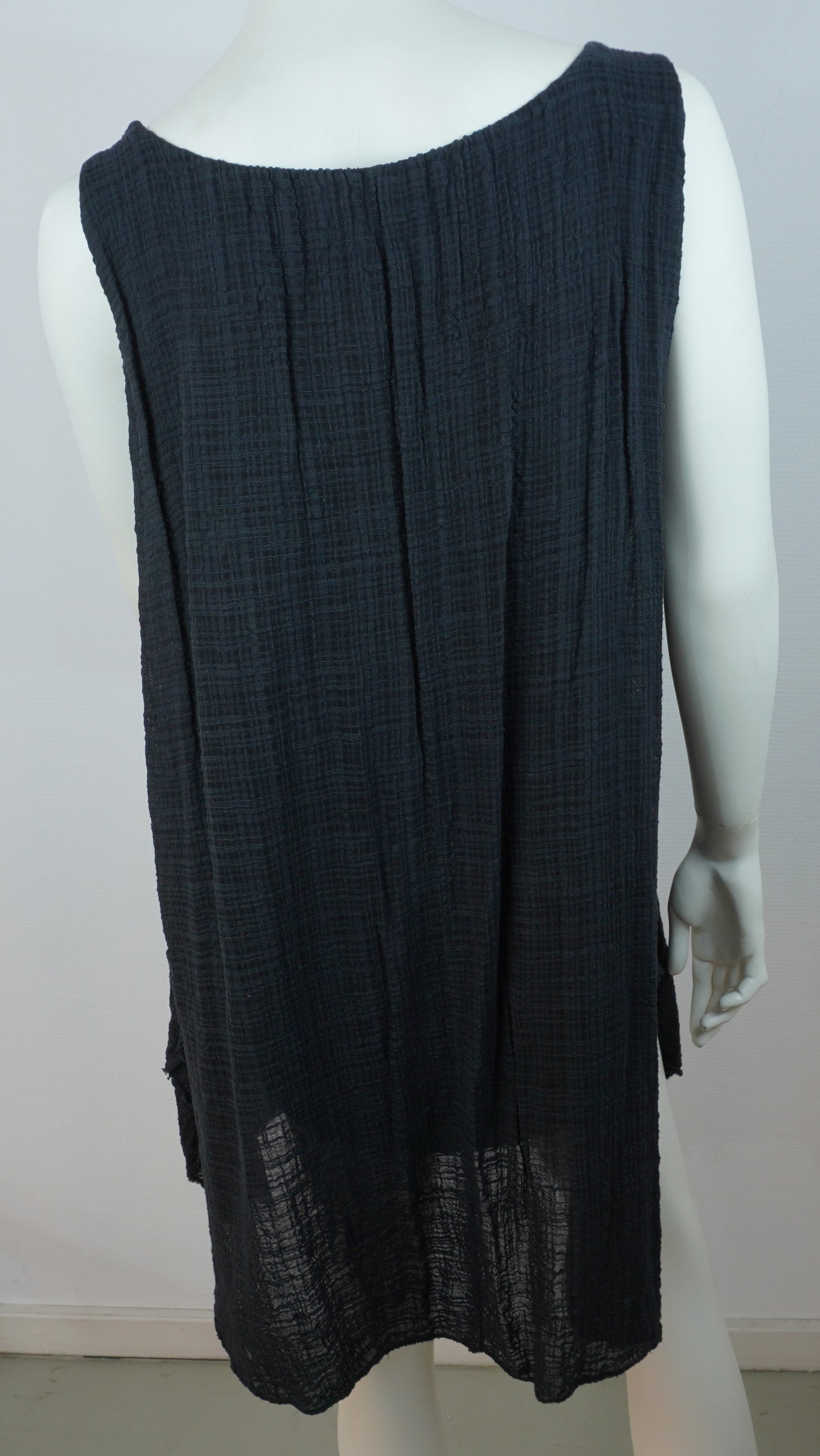 Sommerkleid 100% Baumwolle – Schwarz, ärmellos, Crinkle-Look