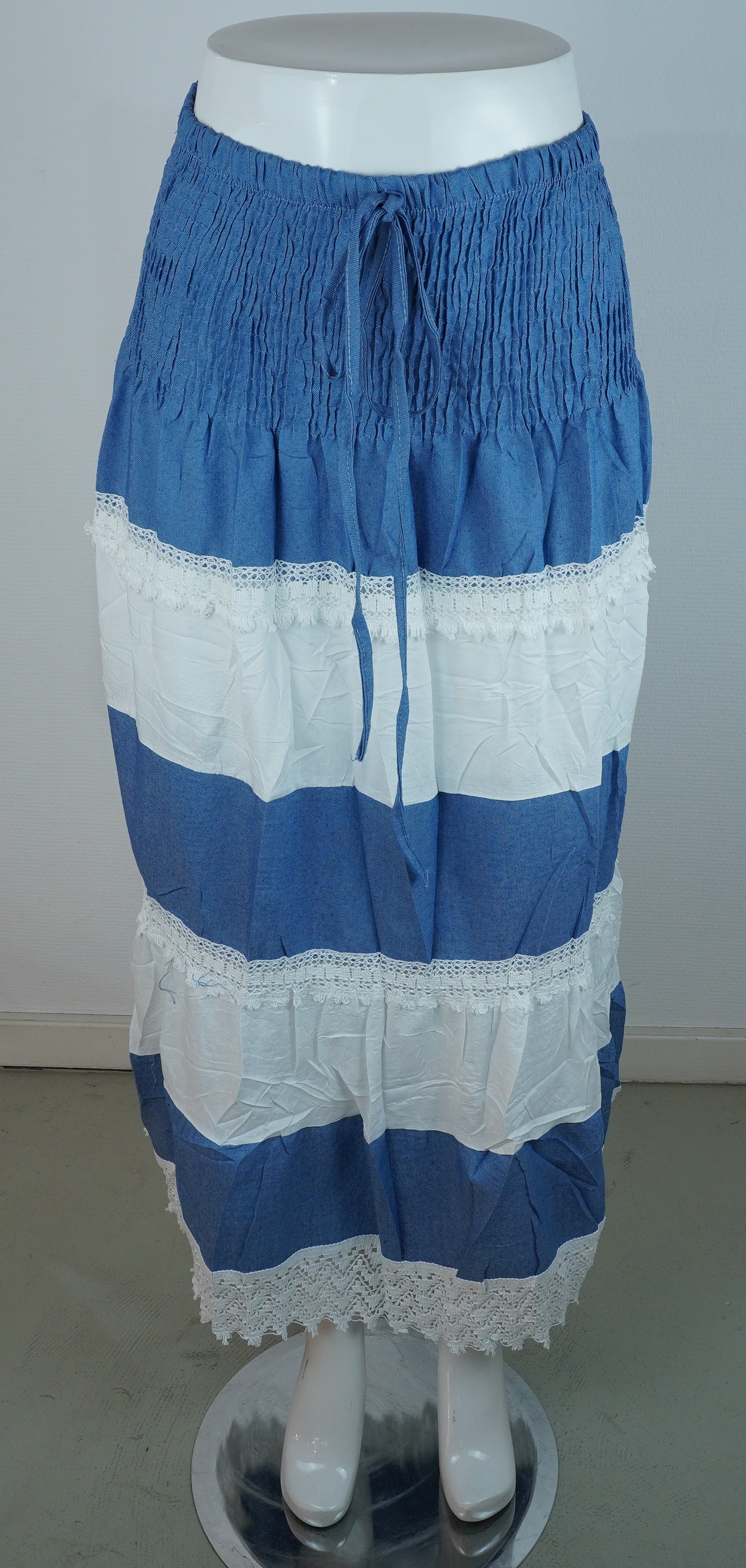 Boho-Stufenrock mit Spitze – Blau/Weiß