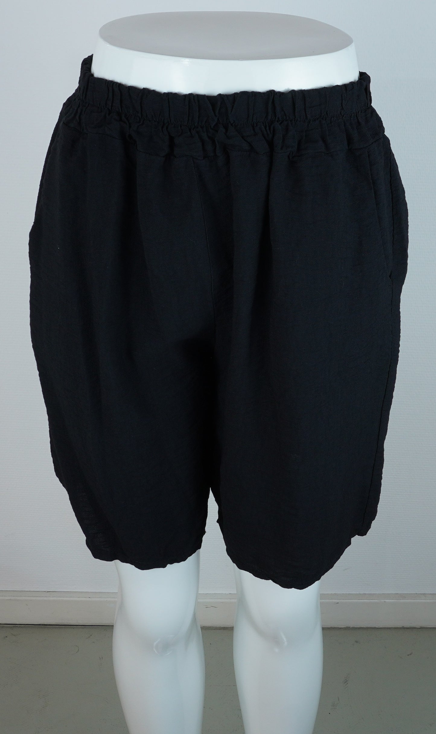 Leichte Sommer-Shorts – Schwarz