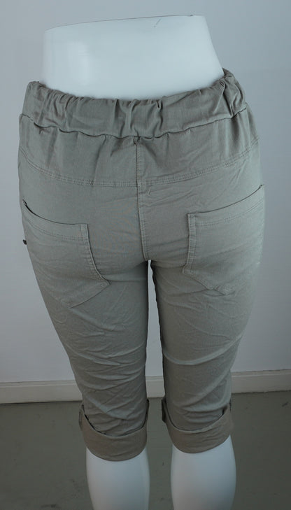 Leichte Sommer-Shorts – Beige/Sand mit Print