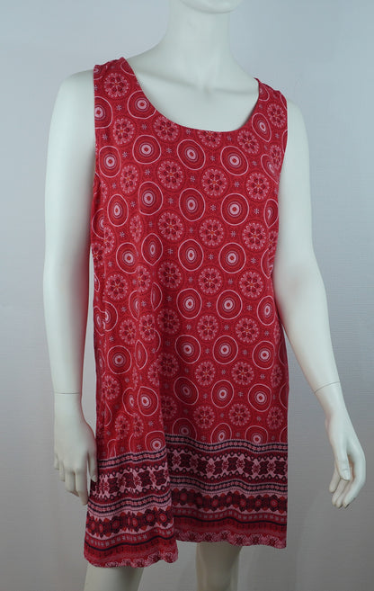 Kleid mit Ethno-Muster / 100% Viskose – Rot/Bordeaux