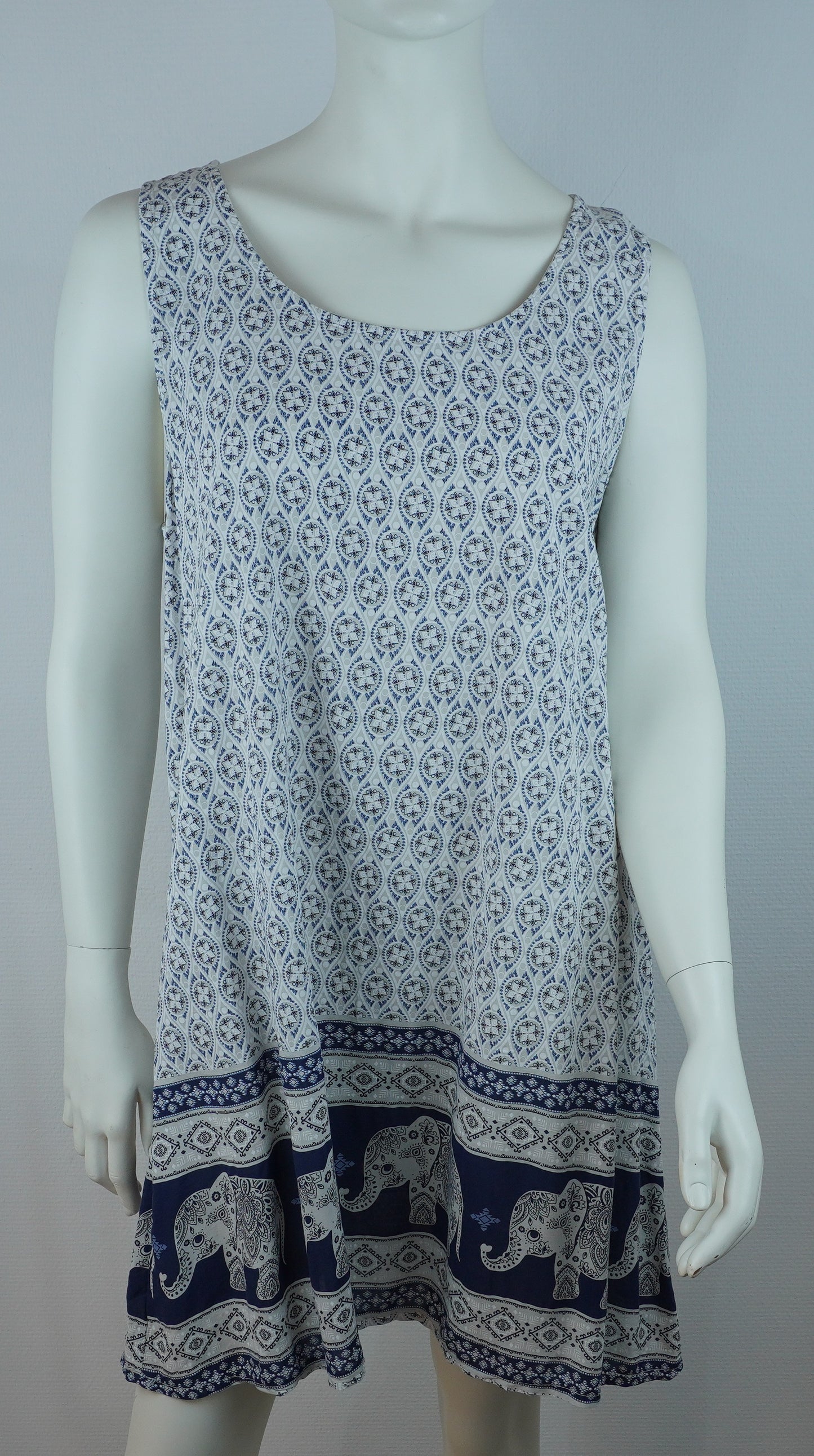 Kleid mit Elefanten-Muster / 100% Viskose – Weiß/Navy