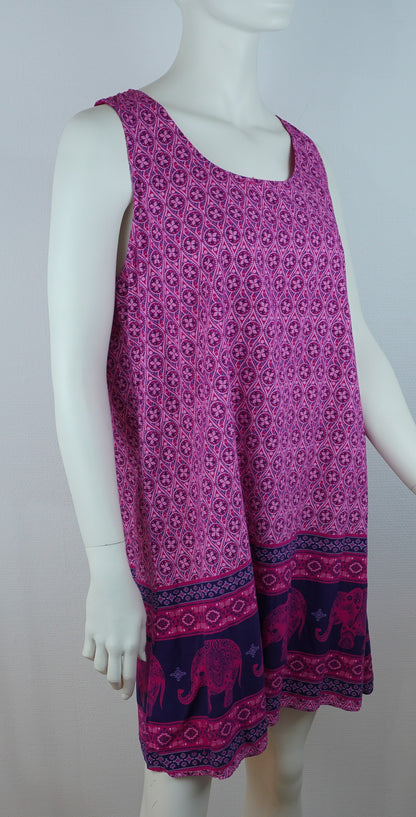 Kleid mit Elefanten-Muster / 100% Viskose – Pink/Magenta