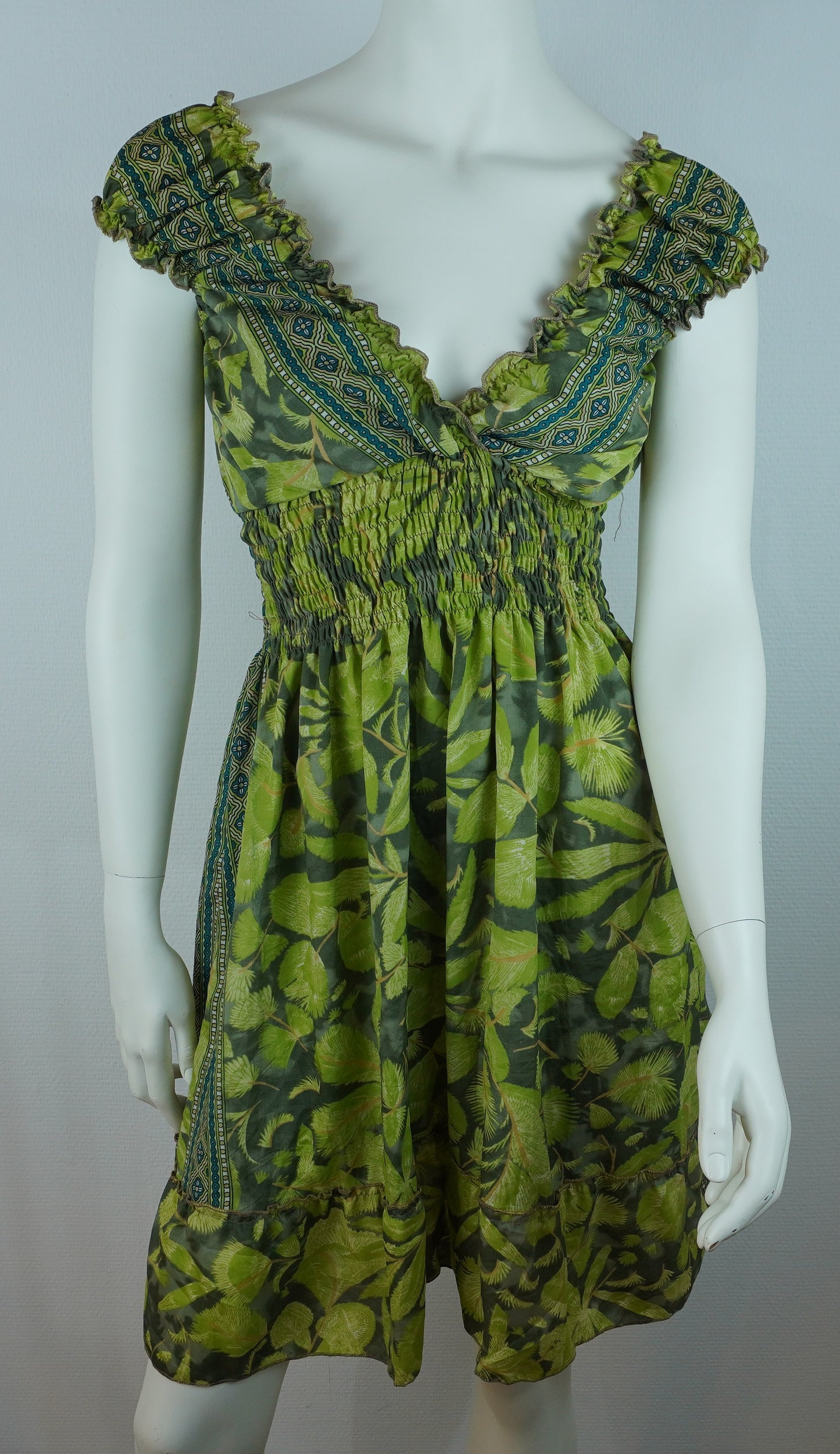 Boho Sommerkleid Tropical Jungle Olivgrün – Made in India