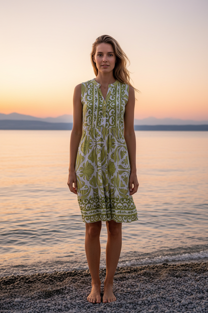 Sommerkleid Weiß Grüner Boho-Print mit Gesicht