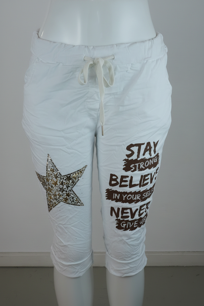 Leichte Sommer-Shorts Weiß mit Print – Vorne