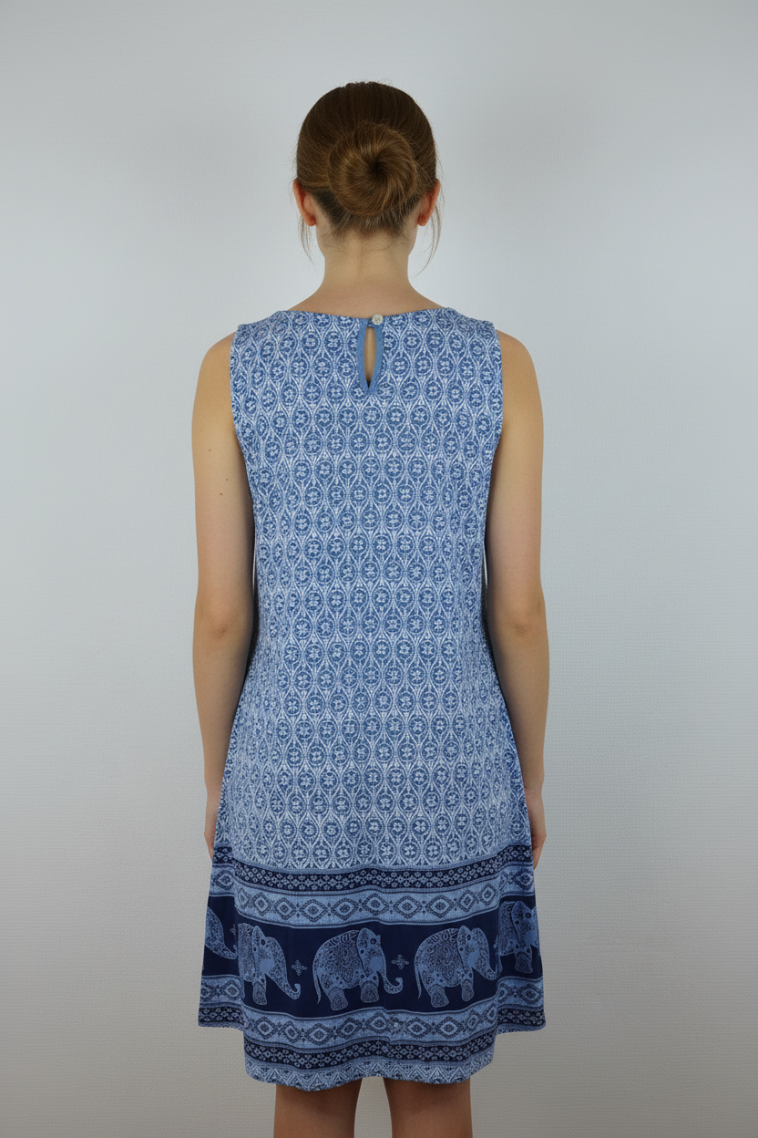 Kleid Elefanten-Muster Blau – Model Rücken