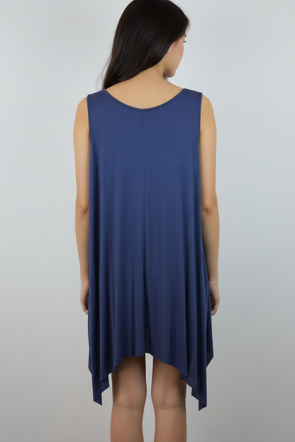 Asymmetrische Tunika Navy – Model Rücken