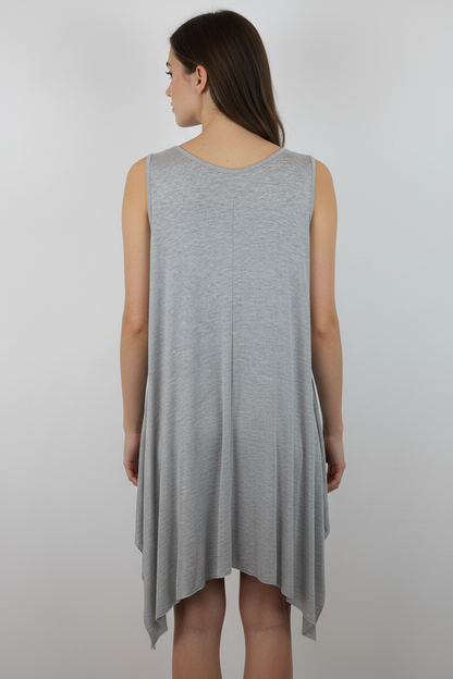 Asymmetrische Tunika Grau – Model Rücken