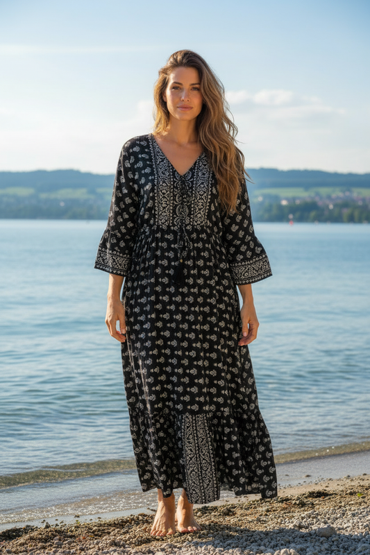 Boho Maxikleid Paisley Blumen Muster Schwarz/Weiß – Vorderansicht