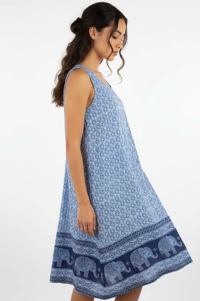 Kleid Elefanten-Muster Blau – Model Seite