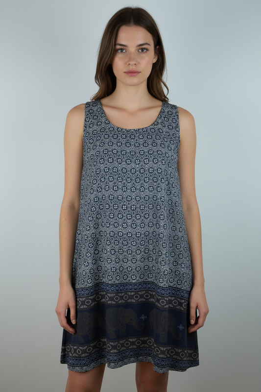 Kleid Ethno-Muster Navy – Model Front