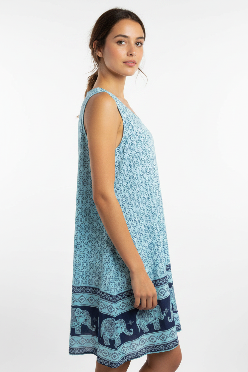 Kleid Elefanten-Muster Türkis – Model Seite