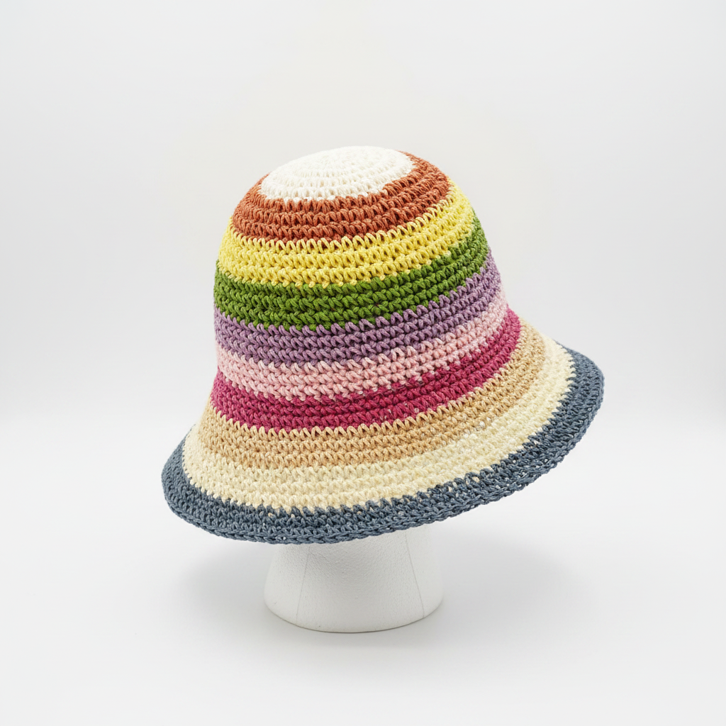 Seiten- und Rückansicht Crochet Bucket Hat Pastell Regenbogen