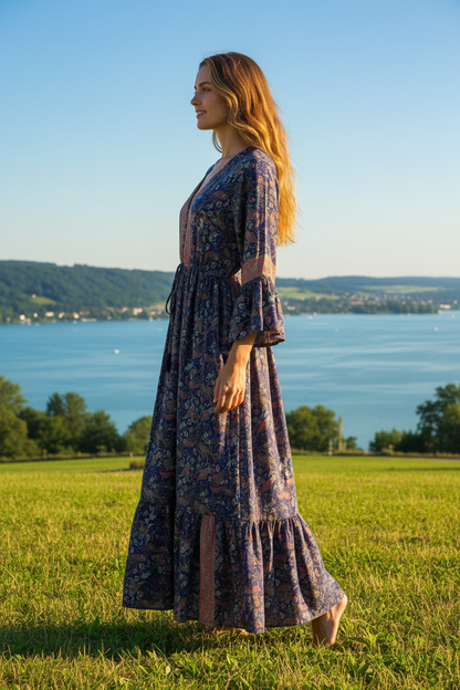 Boho Maxikleid Paisley Muster Dunkelblau/Rot/Gold – Seitenansicht